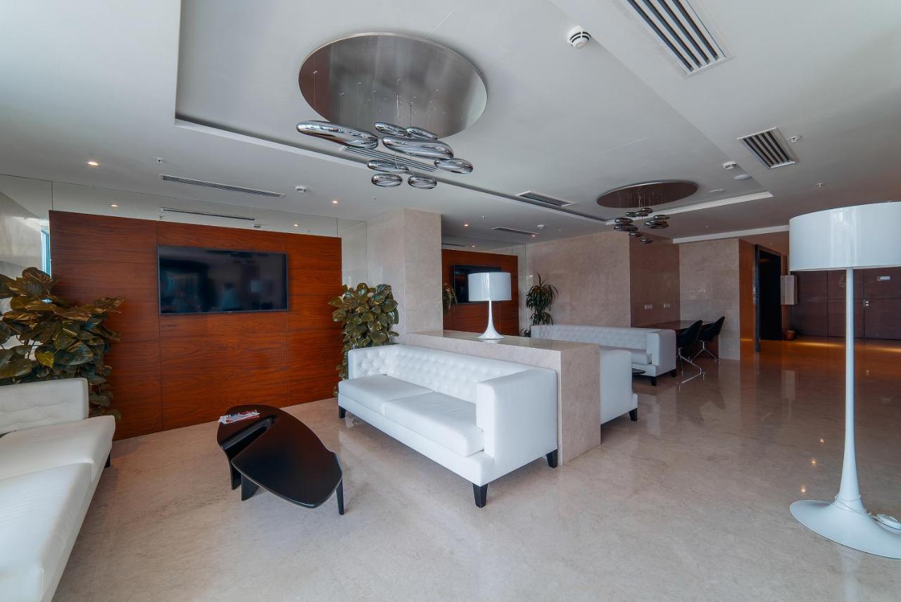 Onyx Palace Delux Батуми Екстериор снимка
